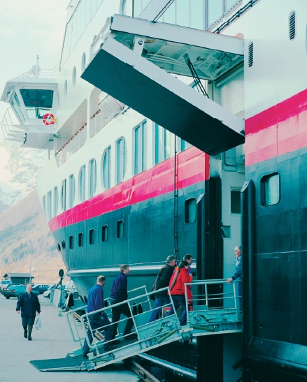 Cruise - Gangway systems